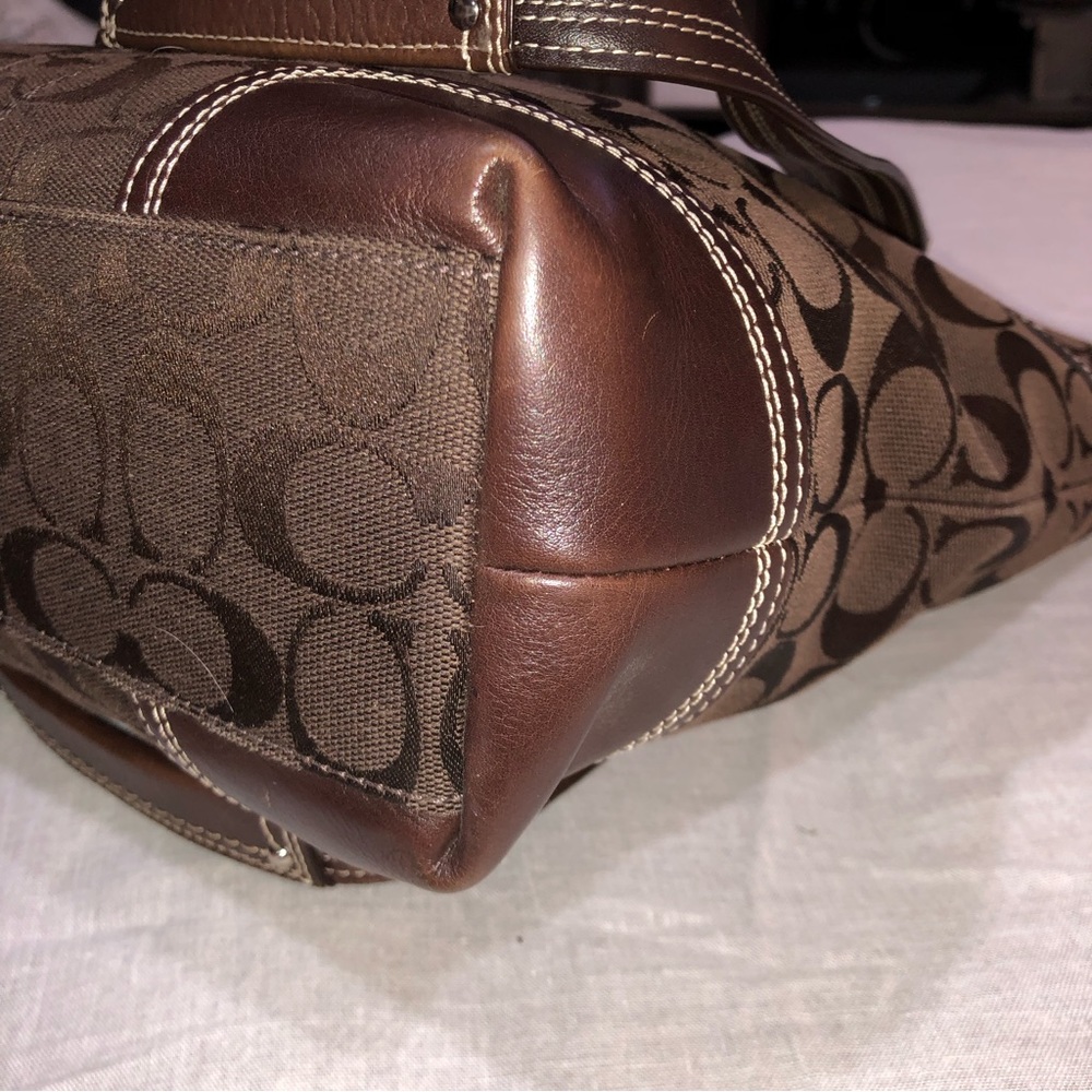 Coach classic Tote *Authentic* - Picture 11 of 12